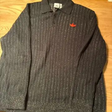 adidas 오리지널스 그레이 스트라이프 스웨터