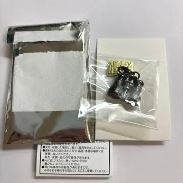 골든 카무이 참 컬렉션 쌍안경 오가타 실사