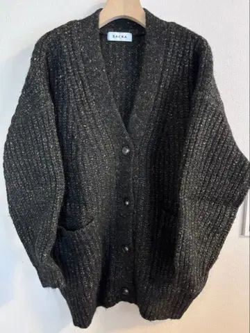 SACRA 가디건
