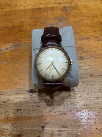 오리엔트 수동 와인딩 시계 골드 케이스 브라운 가죽