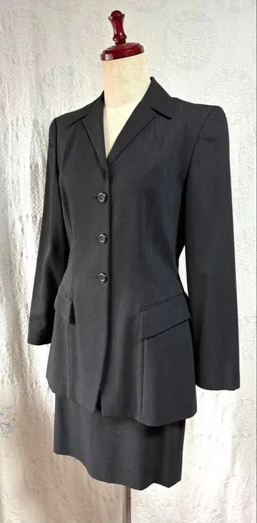 EPOCA 에포카 스커트 수트 다크 그레이 42 사이즈 새상품급