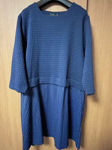 네이비 도킹 스트라이프 긴팔 원피스