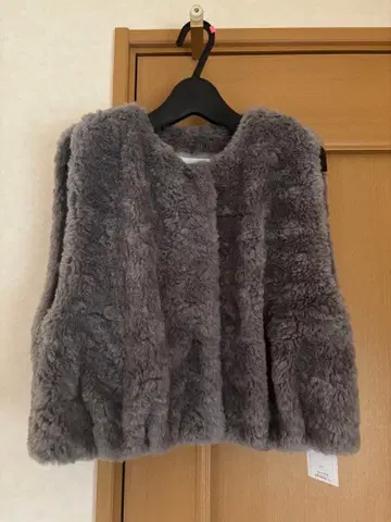 TOMORROWLAND Ballsey 랜덤 퍼 숏 베스트