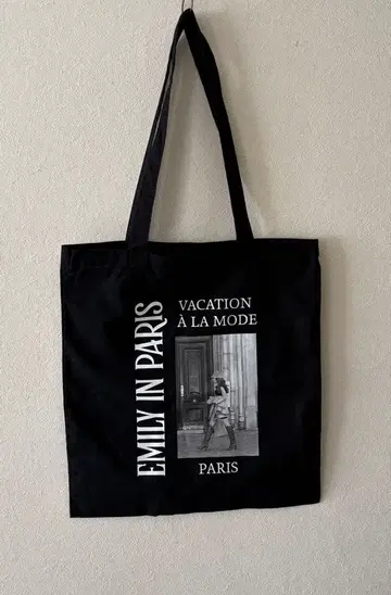 별주 SCREEN STARS EMILY IN PARIS 토트백