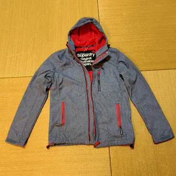 Superdry 극도건조 후드 부착 자켓