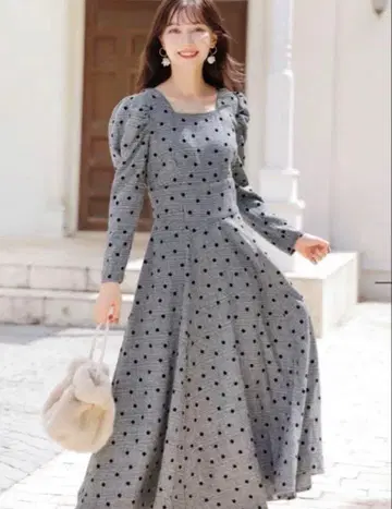WILL SELECTION 도트 무늬 퍼프 슬리브 롱 원피스