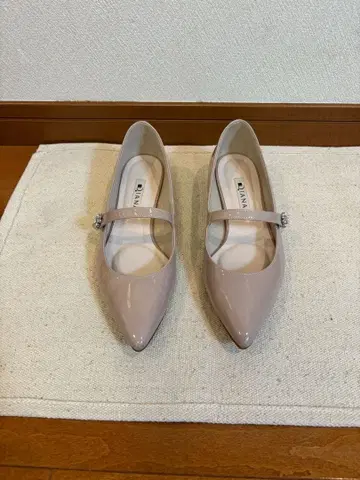 다이애나 로우힐 플랫슈즈 스트랩 비쥬 23cm