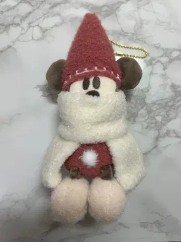 릴린린 인형 배지 빨간색 디즈니 크리스마스 2025