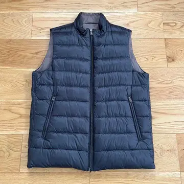 네이비 다운 베스트 리버서블 헤르노