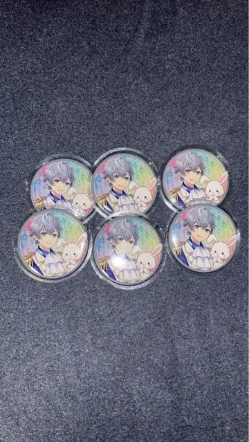 컬러풀 피치 히로 산리오 콜라보 캔뱃지