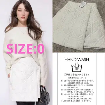 아푸와이저 리셰 퀼팅 랩 미니 스커트 화이트