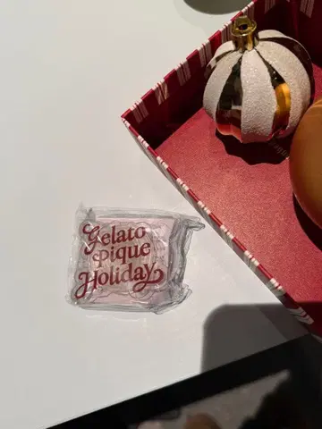 Gelato Pique Holiday