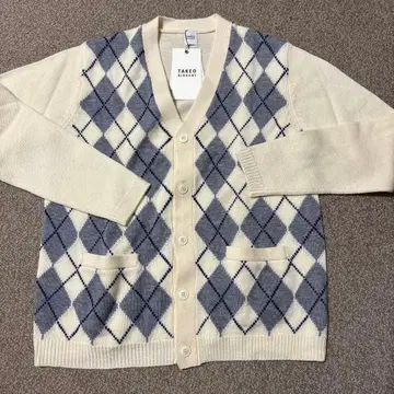 미사용 새상품 TAKEO KIKUCHI 아가일 무늬 가디건 M 사이즈