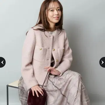 JUSGLITTY 2025AW 샤기 부클레 자켓 핑크