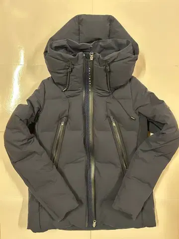 DESCENTE ALTERRAIN 마운테니아 미즈사와 다운 여성용