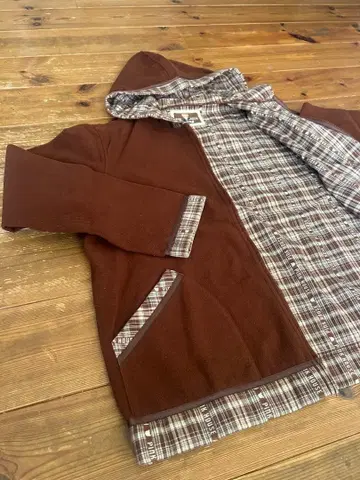 핑크하우스 곰&로고 테이프 사용 후드 부착 점퍼 브라운 L