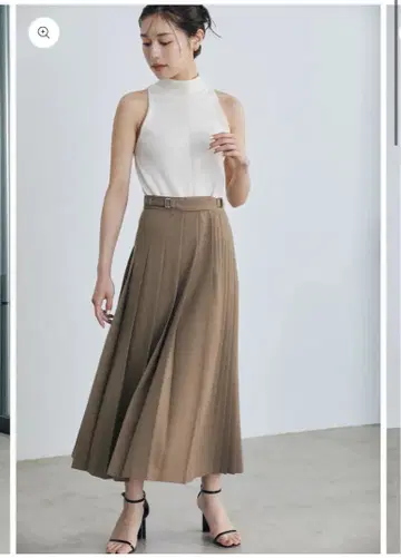 L'aube Blanc Asymmetry pleats skirt