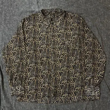 레오파드 무늬 긴팔 셔츠 오버 사이즈 구제 의류
