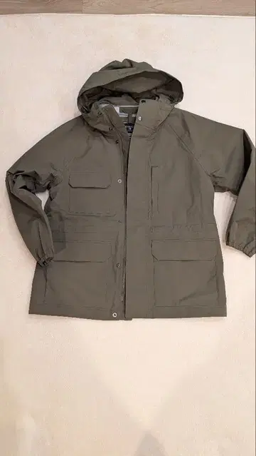 돌려입기 좋은 마운틴 파카! 미사용 새상품 마운틴 파카