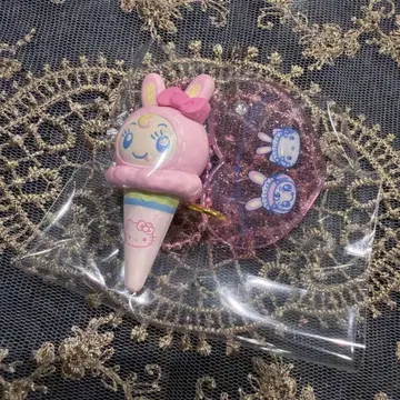 mezzo piano x 산리오 캐릭터즈 시크릿 참