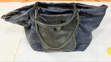 SAISEI 도킹 토트백 천연 가죽 믹스