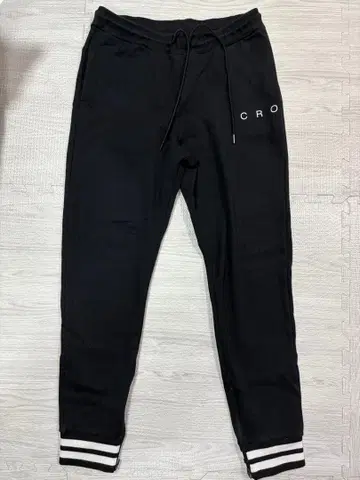 CRONOS 스트라이프 블랙 조거 팬츠