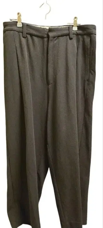 URU 슬랙스 센터 프레스