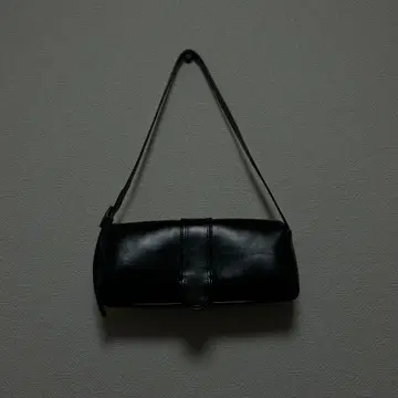 카스타네 블랙 가죽 숄더백