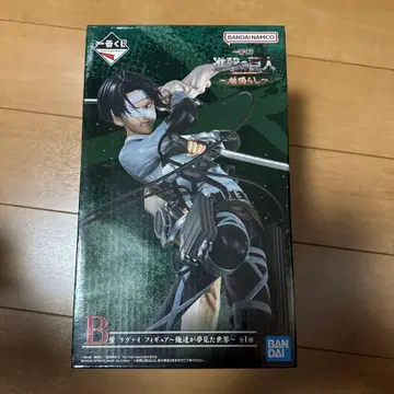 미개봉 진격의 거인 리바이 피규어 B상