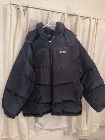 블랙 다운 자켓 후드 부착