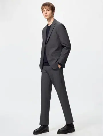 유니클로 감동 팬츠 다크 그레이 W88 L73