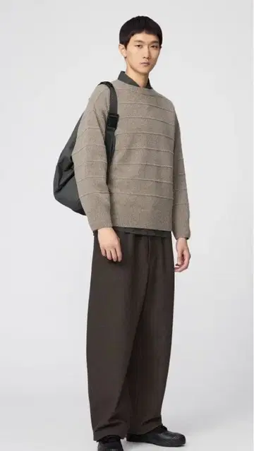 유니클로 U 브러쉬드 맨투맨 와이드 팬츠 브라운 S