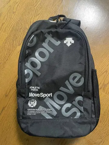 데상트 Move Sport 백팩
