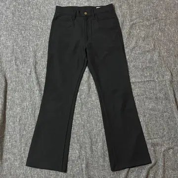 파라 블랙 플레어 팬츠