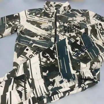 FRONTIER 카모플라쥬 패턴 집업 자켓 L 사이즈