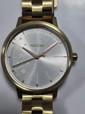 NIXON 골드 쿼츠 손목시계 거의 미사용
