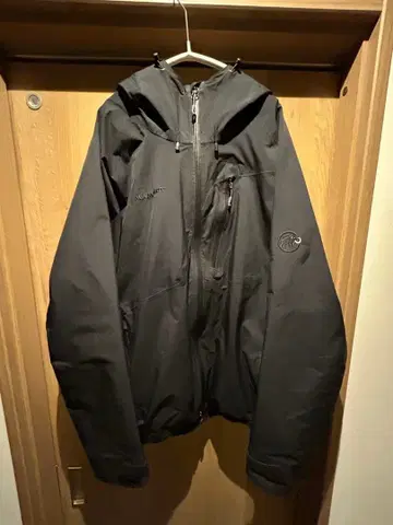 Mammut GORE-TEX 마운틴 후드티 블랙