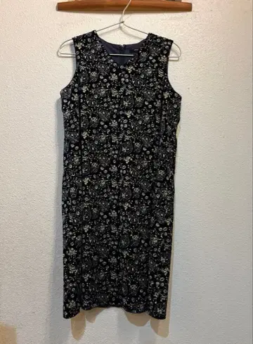 CHILD WOMAN 무릎 기장 원피스