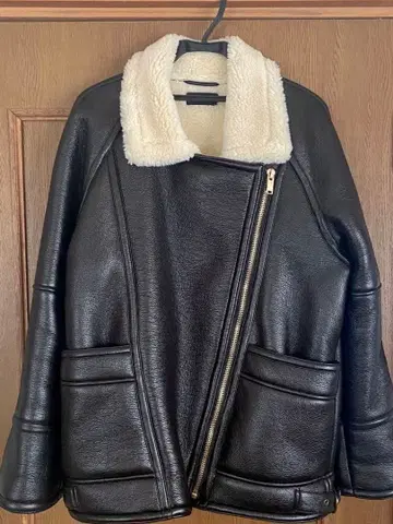 ZARA 페이크 무스탕 가죽 자켓