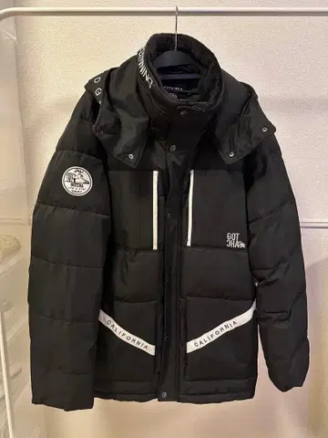 새상품급 GOTCHA 다운 자켓 후드 부착