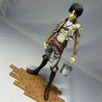 엘렌 예거 (청소 버전) [진격의 거인] 1/8