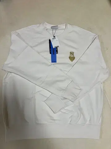 새상품 MLB NY 로고 자수 화이트 맨투맨 트레이닝복 L 사이즈