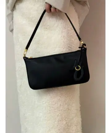 Mila Owen 참 포함 핸드백