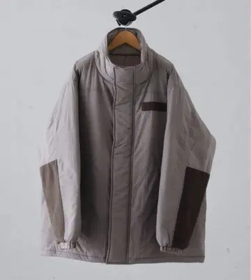 [인터넷 완판][재판매 없음] 스탠드넥 충전솜 하프 블루종 epnok