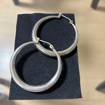 실버 후프 귀걸이