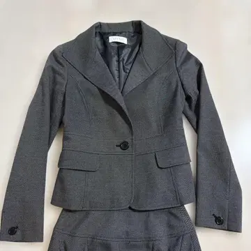 anySiS 그레이 스커트 수트