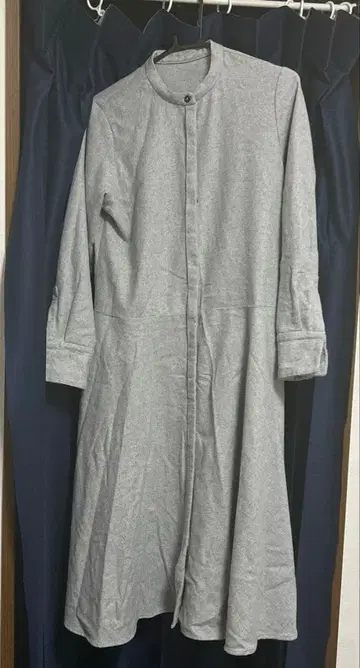 [쉽스] 그레이 긴팔 울 소재 원피스