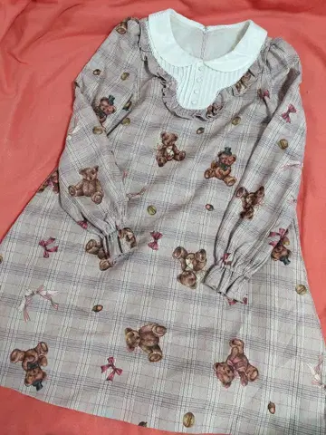 곰과 리본의 긴팔 원피스