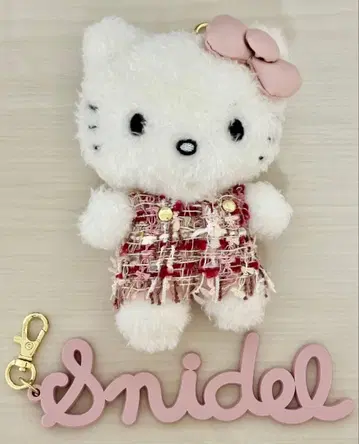 새상품 SNIDEL 헬로키티 참 핑크