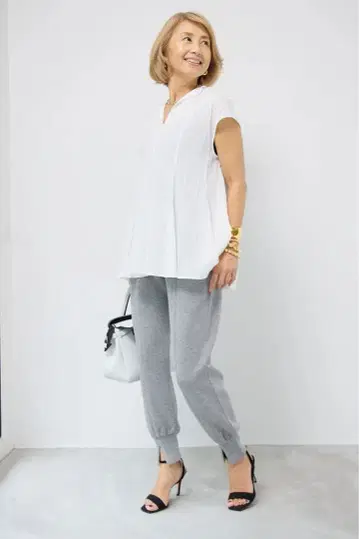 오토하 라이트 종이상자 조거 팬츠 그레이